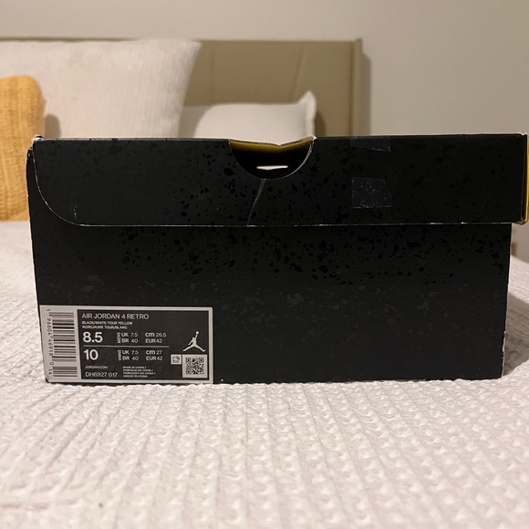 Jordan 4 thunders